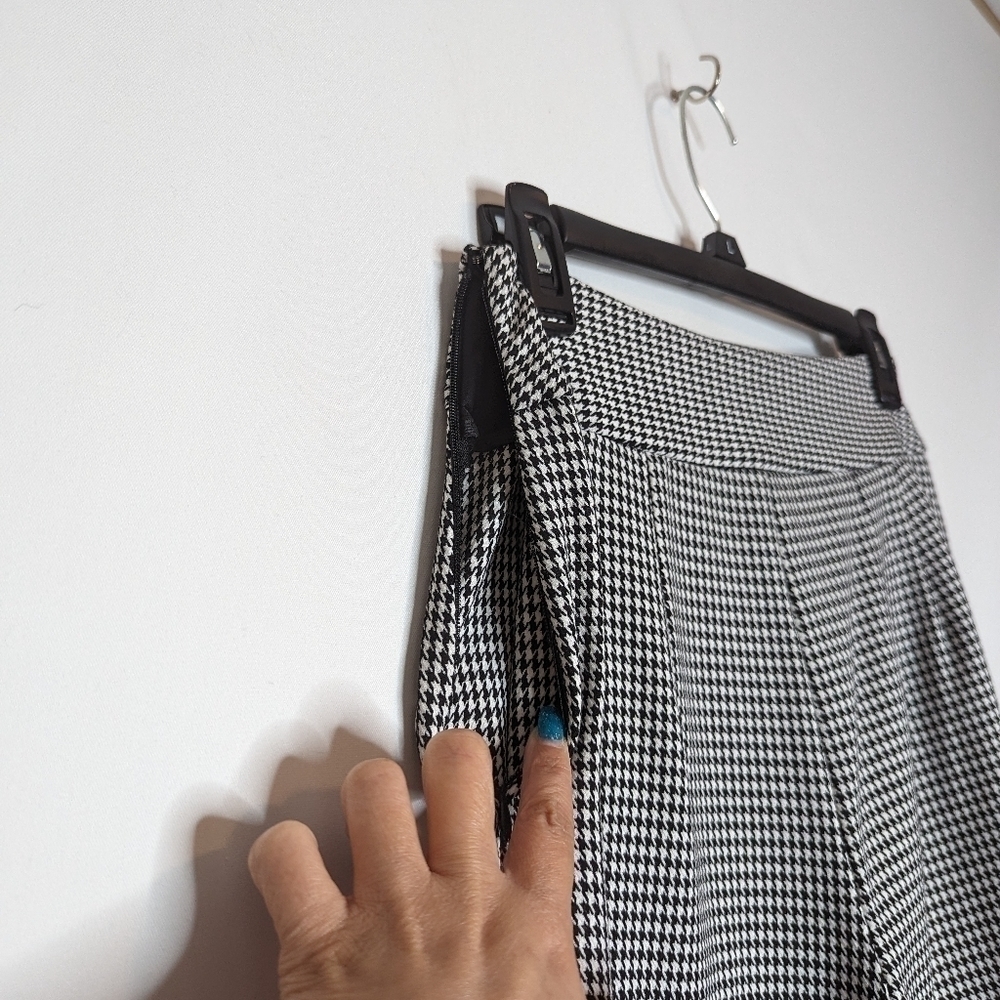 Express Cropped Houndstooth Pants - Picture 4 of 12